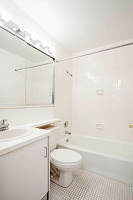 5th image of 330 E 39th St APT 26K