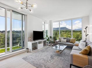 1471 Hunter St #1207, North Vancouver, BC V7J1H3