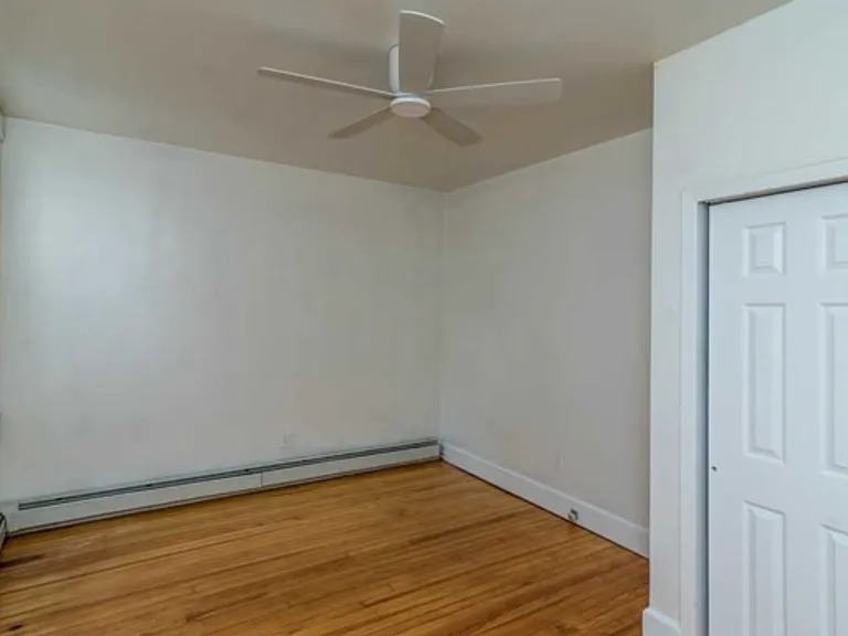 140 W Allendale Ave #2B — Photo 4