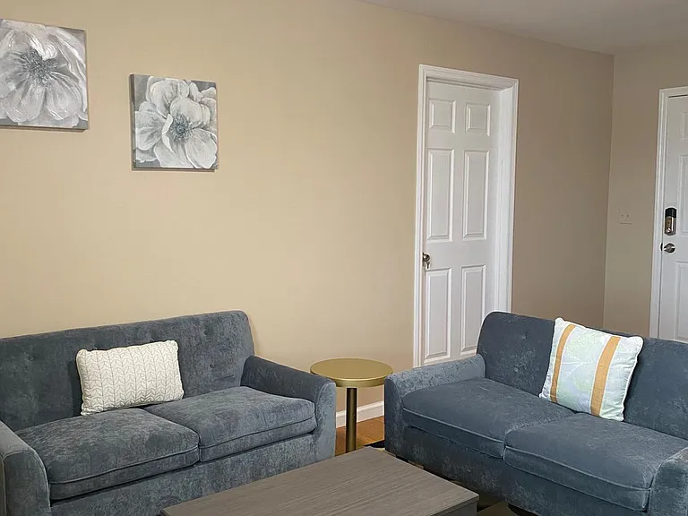 141-143 Norfolk St #3-2 — Photo 4