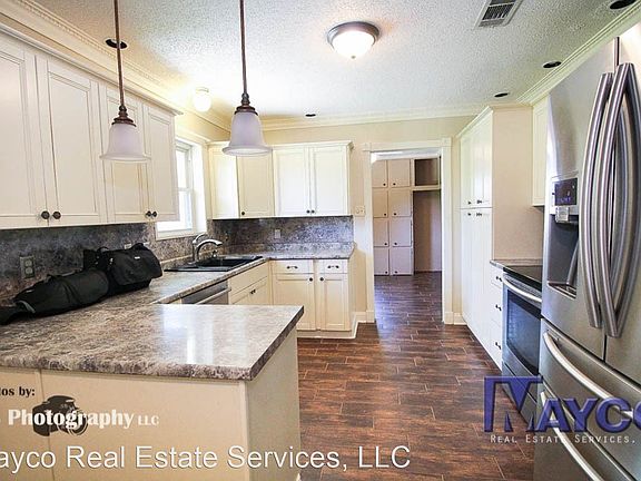 4th image of 246 Longhorn Dr
