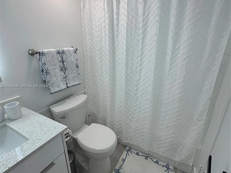 2501 S Ocean Dr #Penthouse 05 — Photo 21