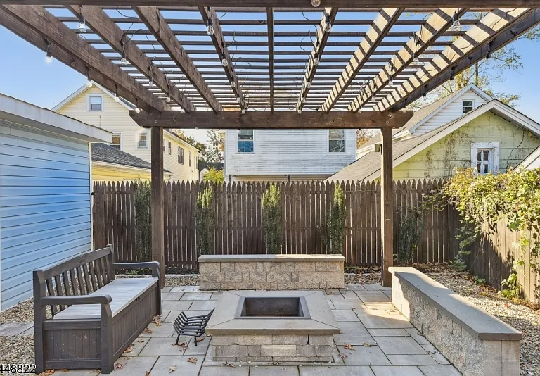 43 Howe Ave #2 — Photo 31