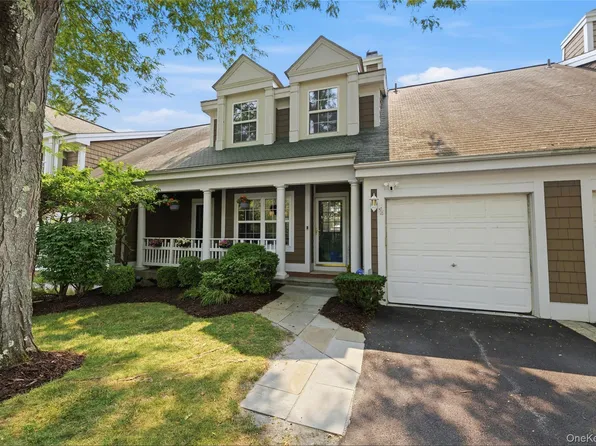 29 Winterberry Lane, Briarcliff Manor, NY 10510
