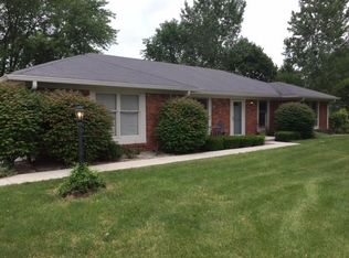 9180 Whitestown Rd, Zionsville, IN 46077