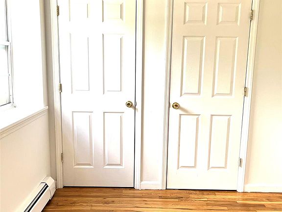 3rd image of 82-81 88th Pl #1
