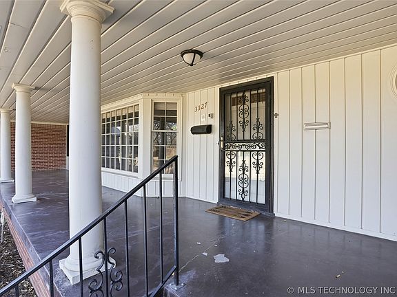 4th image of 3127 S Lewis Ave