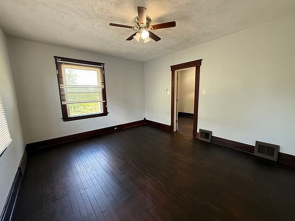 3rd image of 3733 W 14th St #Up