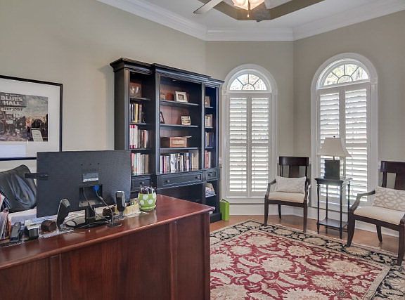 5th image of 130 Mockernut Cir