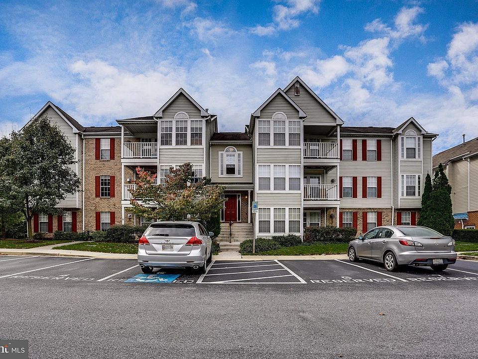 1st image of 6205 Sandpiper Ct Unit 211