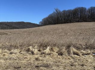80 Wildwood Valley Rd, Onalaska, WI 54650