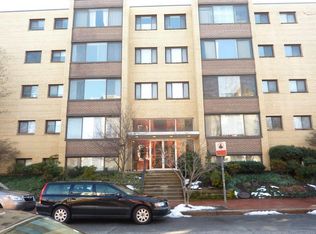 305 C St NE APT 102, Washington, DC 20002
