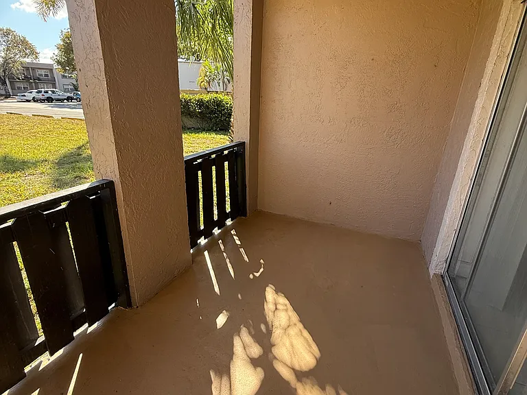 Royal Palms at Lauderhill — Photo 26