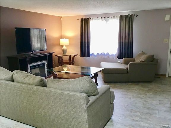 2nd image of 292 Tracey Ln