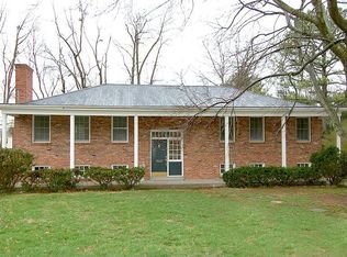 7602 Springvale Dr, Barbourmeade, KY 40241