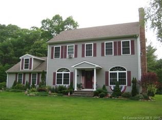 279 Fox Rd, Putnam, CT 06260