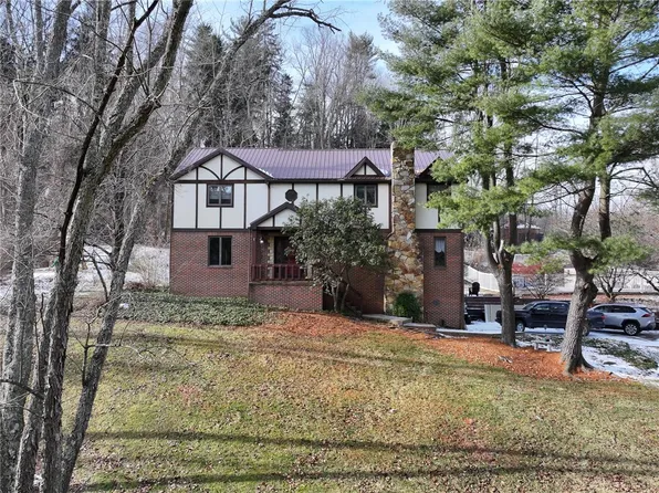 4620 Bulltown Rd, Murrysville, PA 15668