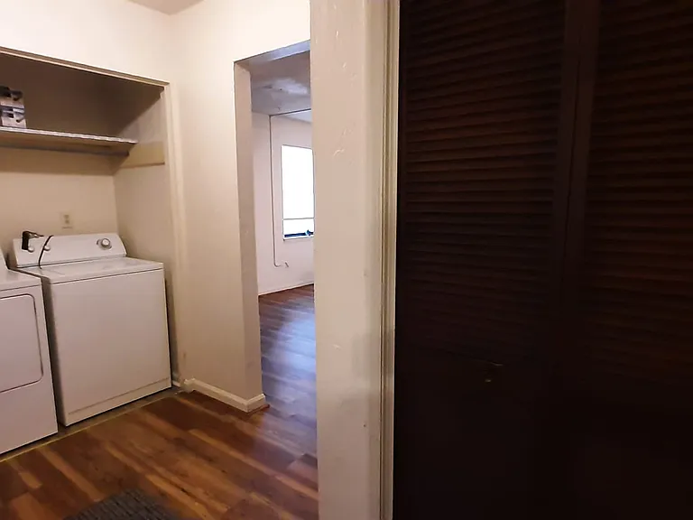 169 Locke St #C — Photo 13