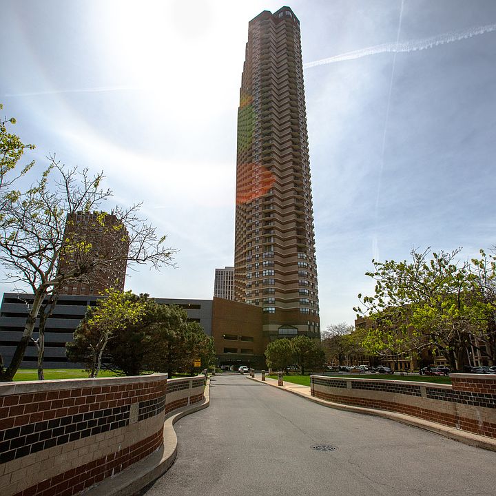 1st image of 3660 N Lake Shore Dr APT 1809