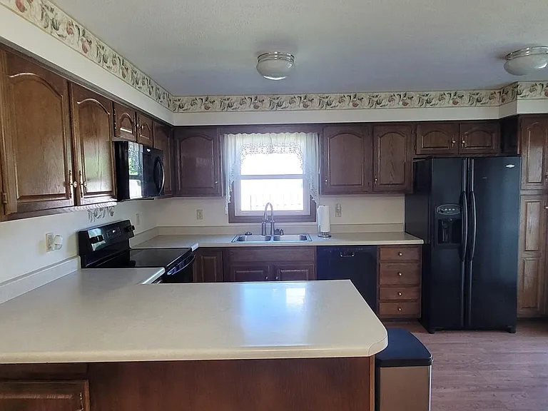 8110 Lowell Ave — Photo 7