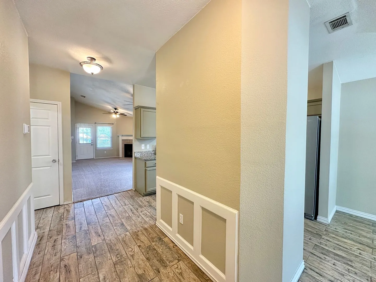 1308 Saddle Dr — Photo 2