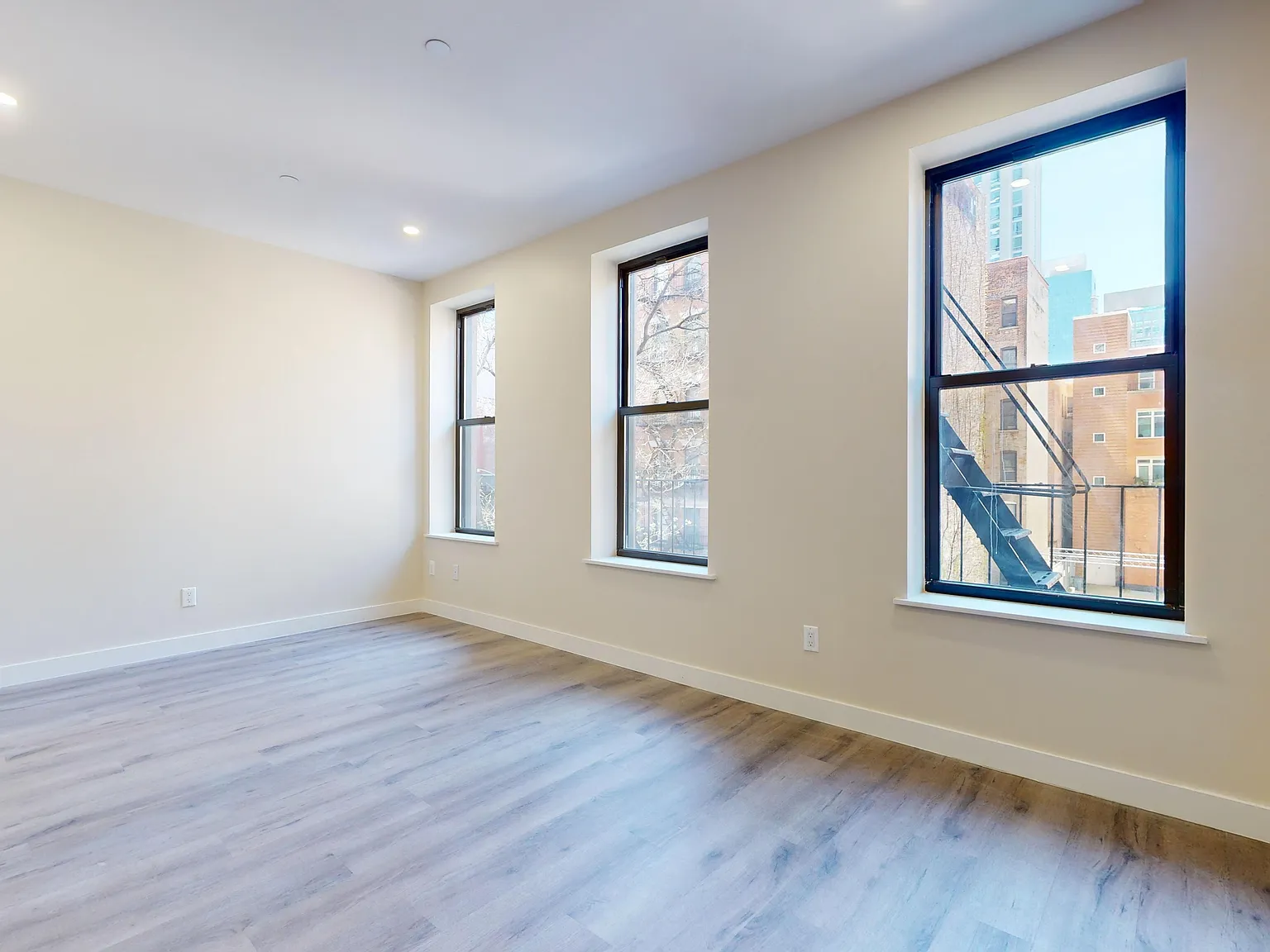 317 West 48th Street — Photo 2
