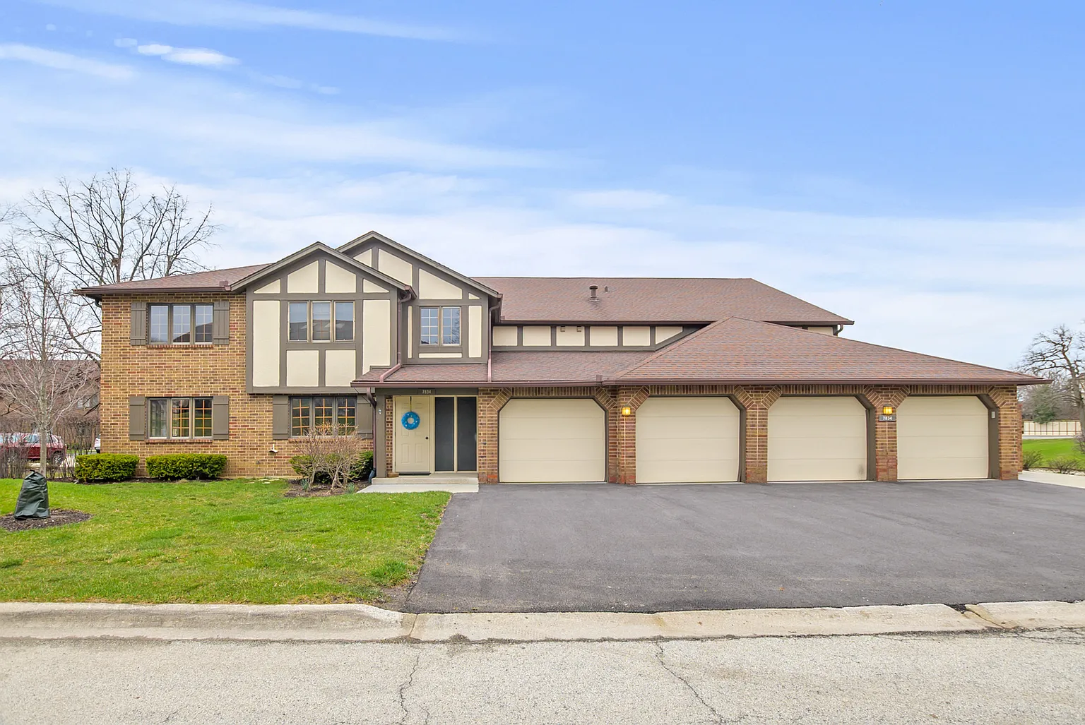 7834 W Foresthill Ct APT 1CR photo 1