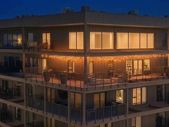 2nd image of 635 7th Ave S #609