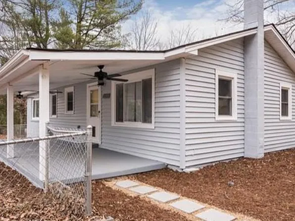 379 Oakview Park Rd, Asheville, NC 28803