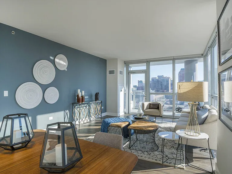 The Elle Apartments — Photo 12