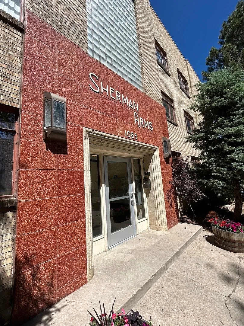 Sherman Arms Apartments — Photo 3