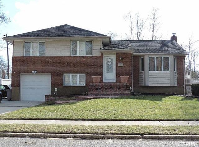 1st image of 2584 Iris Ln