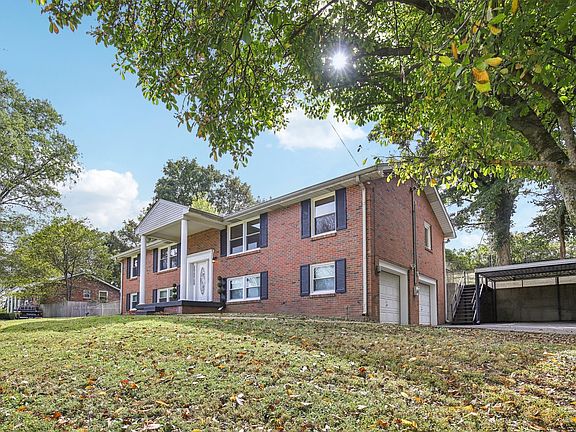 3rd image of 2411 Cloverdale Rd