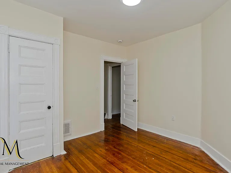 54 Clantoy St — Photo 11