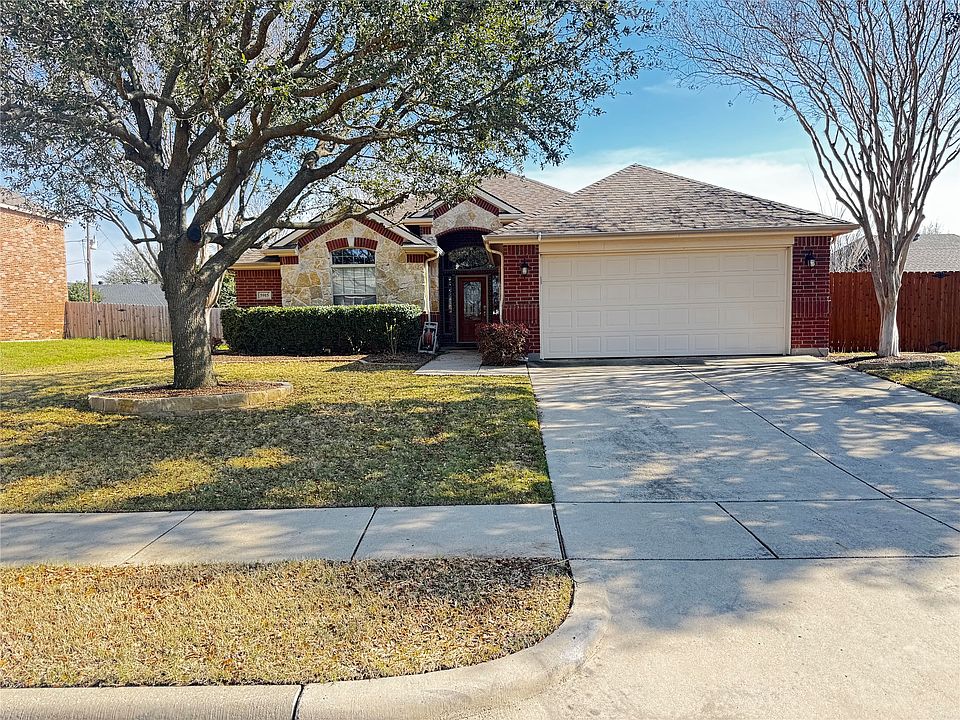 1st image of 5915 Heather Dr