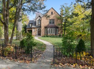 169 Pierce Rd, Highland Park, IL 60035