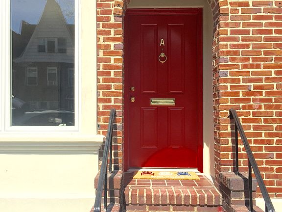 2nd image of 6845 Clyde St #A
