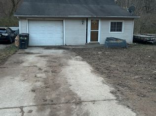 1640 Meadow Ave, East Peoria, IL 61611