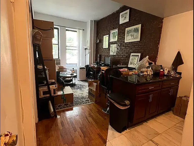 32 W 83rd St #5 — Photo 1