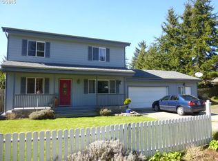 916 Ohio Ave SE, Bandon, OR 97411