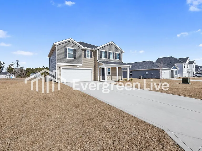 1005 Kinness Dr — Photo 2