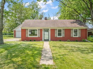 8322 Ellsworth Pl, Merrillville, IN 46410