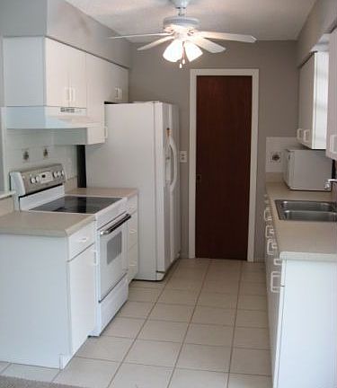 2nd image of 12104 Madrid Ave