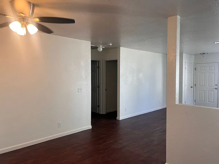 1616 Willis St — Photo 7