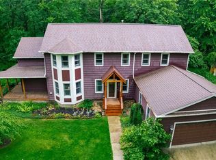 4253 Porter Rd, North Olmsted, OH 44070