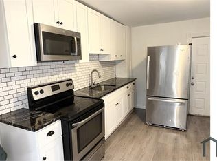 402 Valley Rd, Coatesville, PA 19320