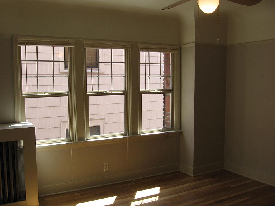 2nd image of 1530 NE 10th Ave APT 102