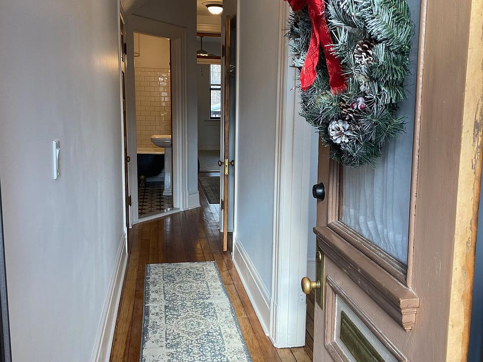 1st image of 2025 Allen Ave #1F