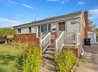 3254 N Margarette Ct, Trenton, MI 48183