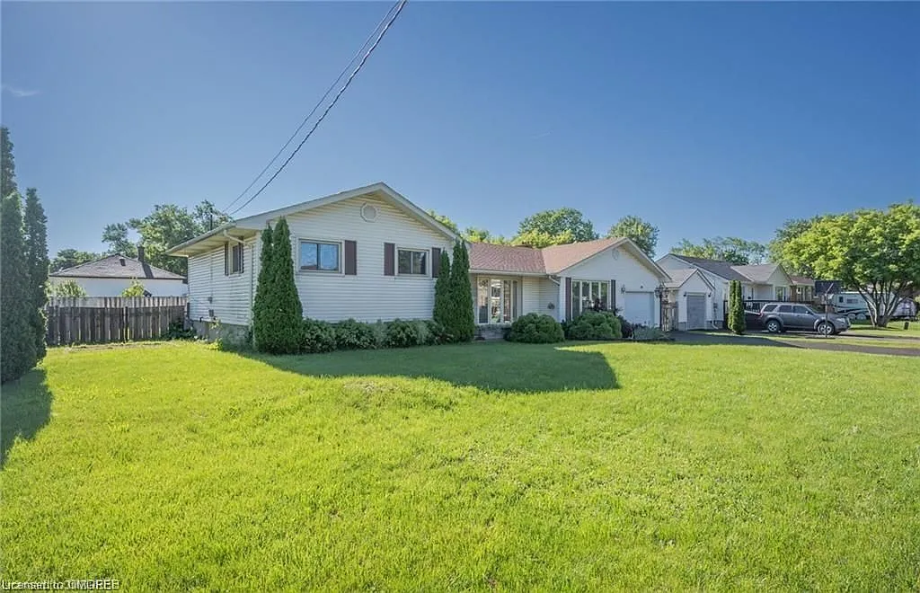 245 Marshall Ave photo 1